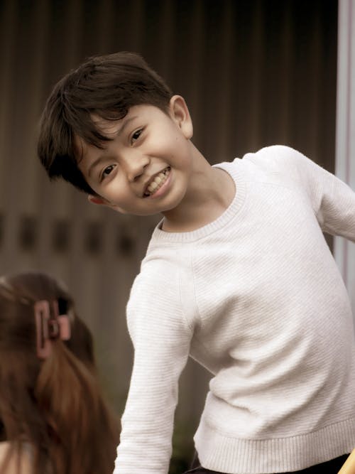 Δωρεάν στοκ φωτογραφιών με αγόρι, αγόρι από Ασία, κατακόρυφη λήψη