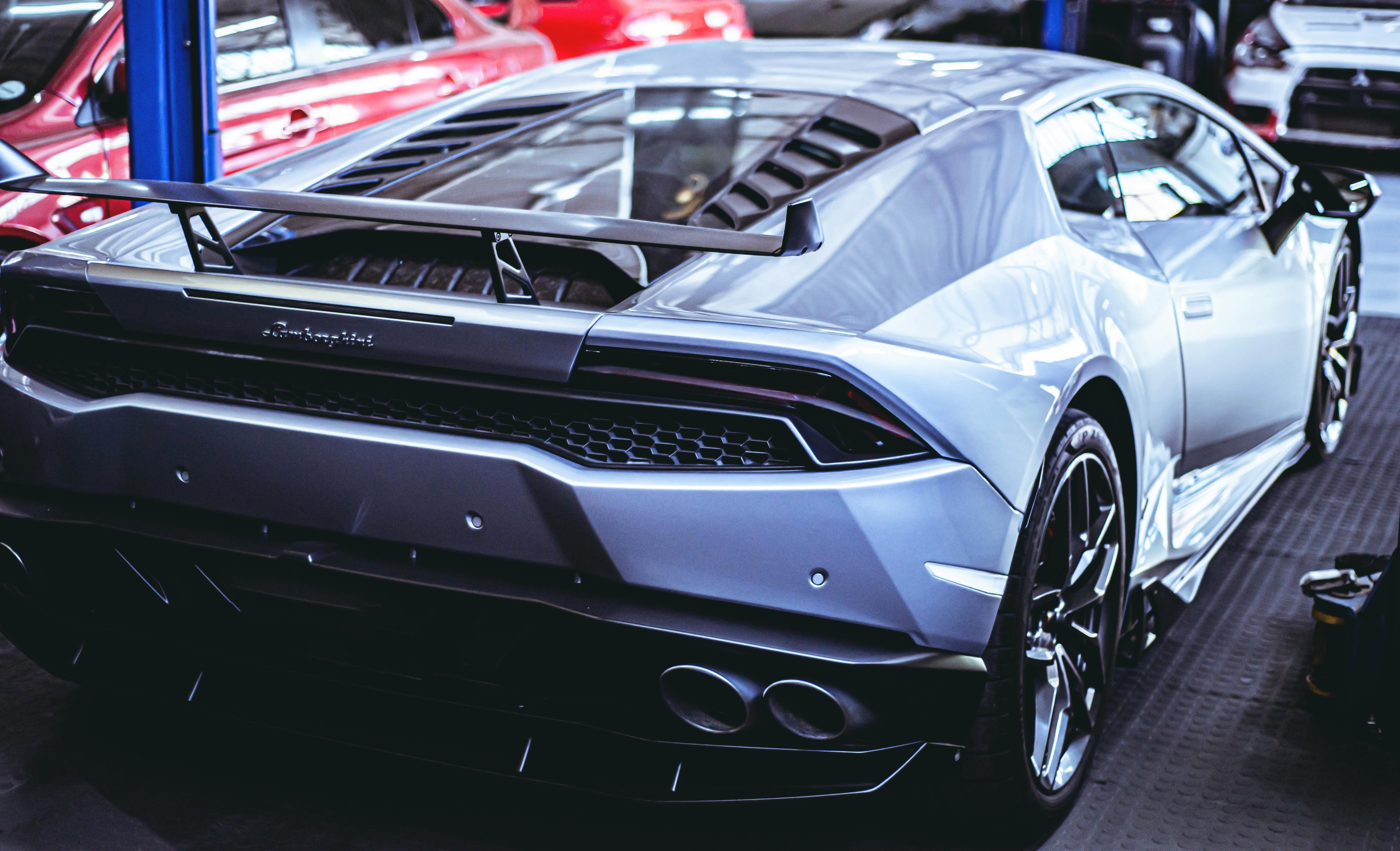 silver lamborghini huracan