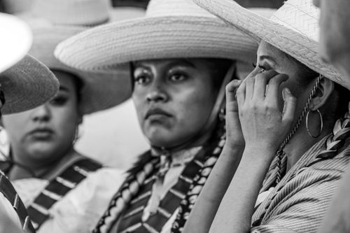 Free Black and white photo of women in traditional attire with sombreros. Stock Photo