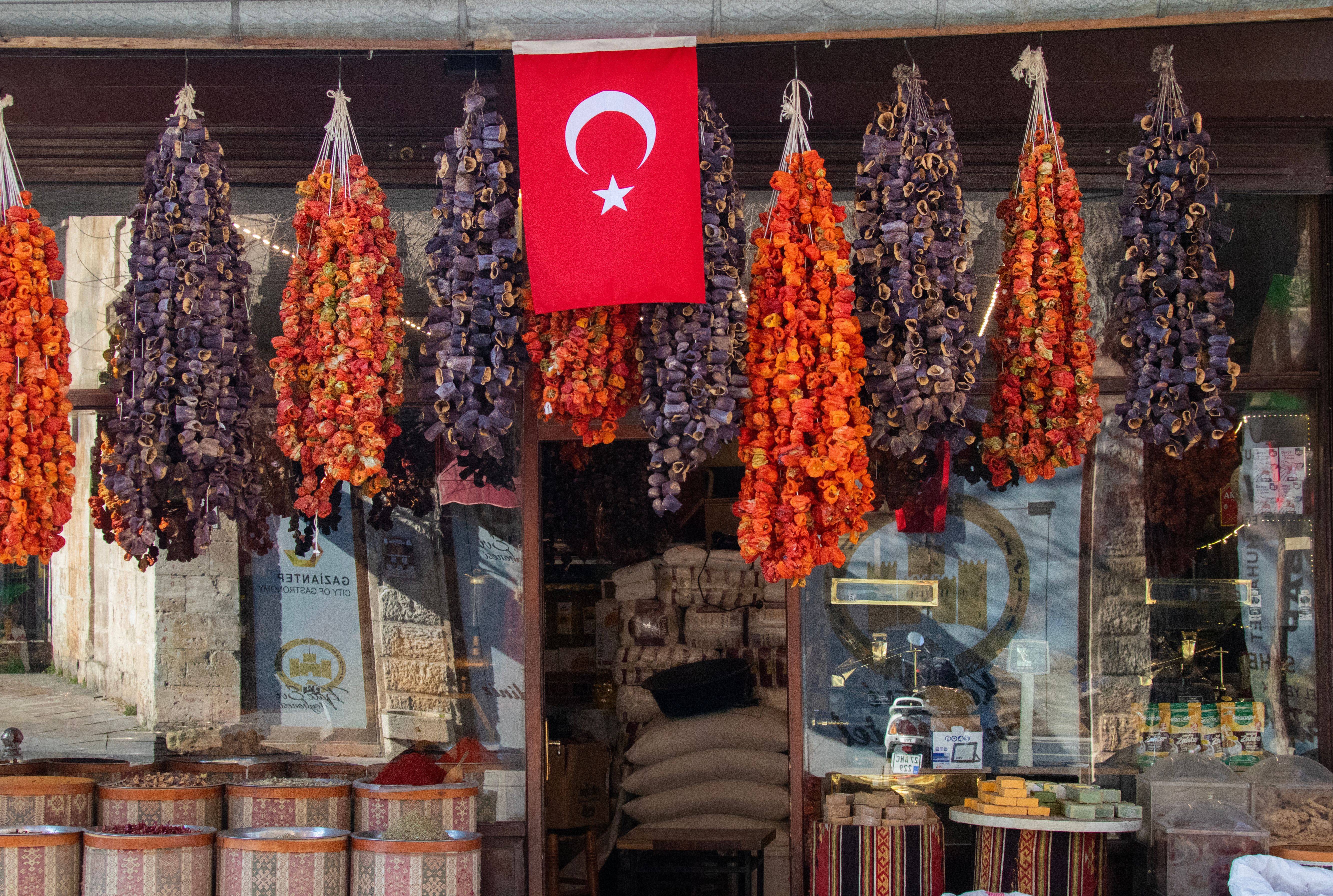 Török lahmacun – a világ legvékonyabb húsos lepényének titkai – gaziantep turkey street food market