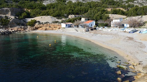 Foto profissional grátis de aldeia, aldeias, árvores