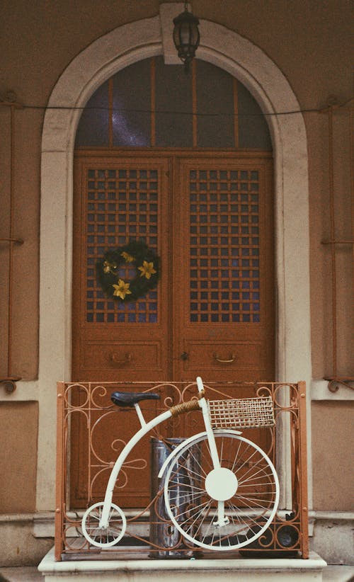 Foto profissional grátis de bicicleta, casa, casas