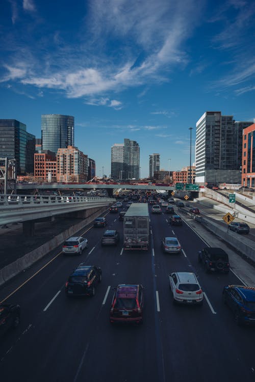 Foto d'estoc gratuïta de autopista, carrer, carrers de la ciutat