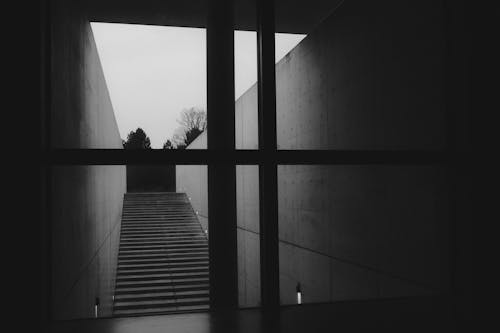 樓梯, 灰色混凝土, 視窗 的 免費圖庫相片