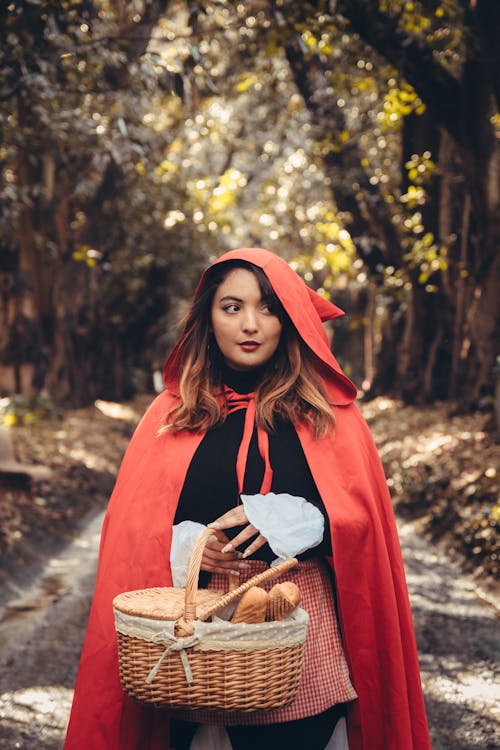 La Petit Chaperon Rouge