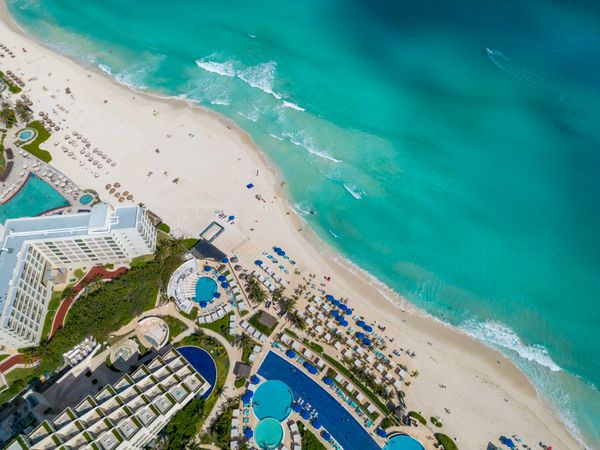 Return flights to Cancun from Brussels starting from €425