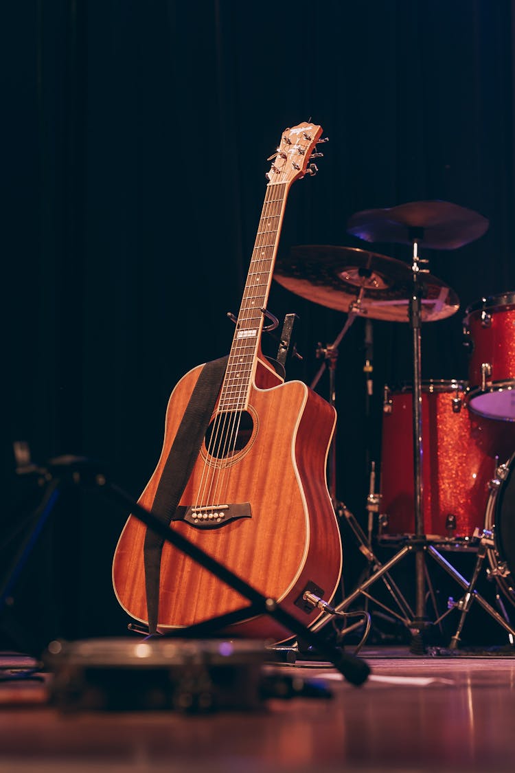 Brown Acoustic Guitar