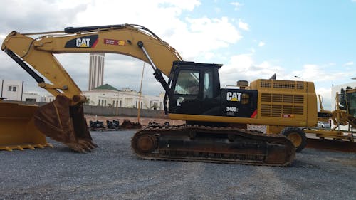 Free stock photo of caterpillar, construction and public works, construction machinery