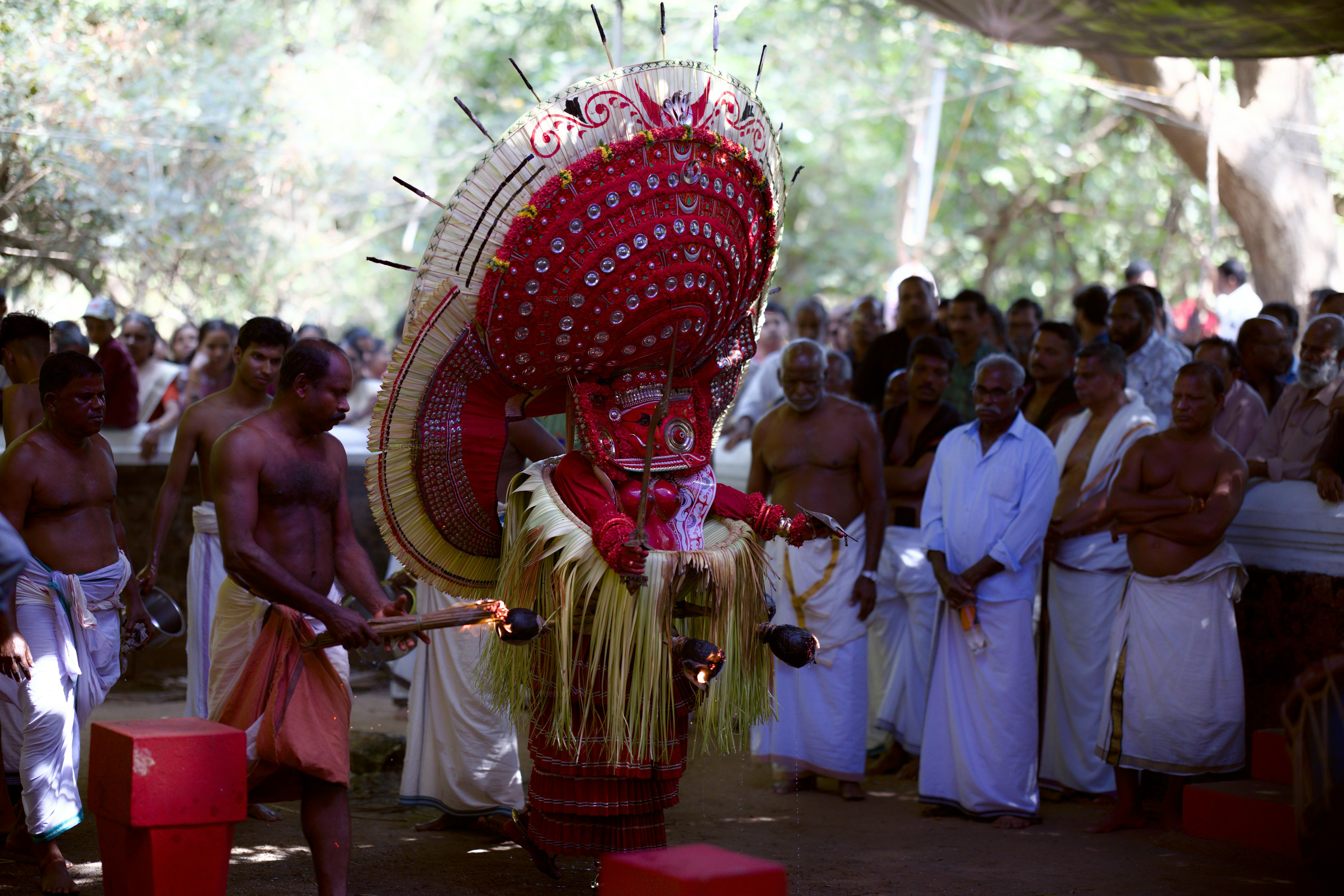 Theyyam Hindu Ceremony · Free Stock Photo