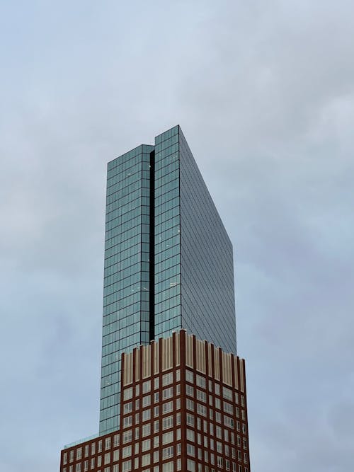 Immagine gratuita di architettura moderna, centro città, edificio per uffici