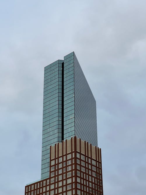 Free Tall Modern Skyscraper Stock Photo