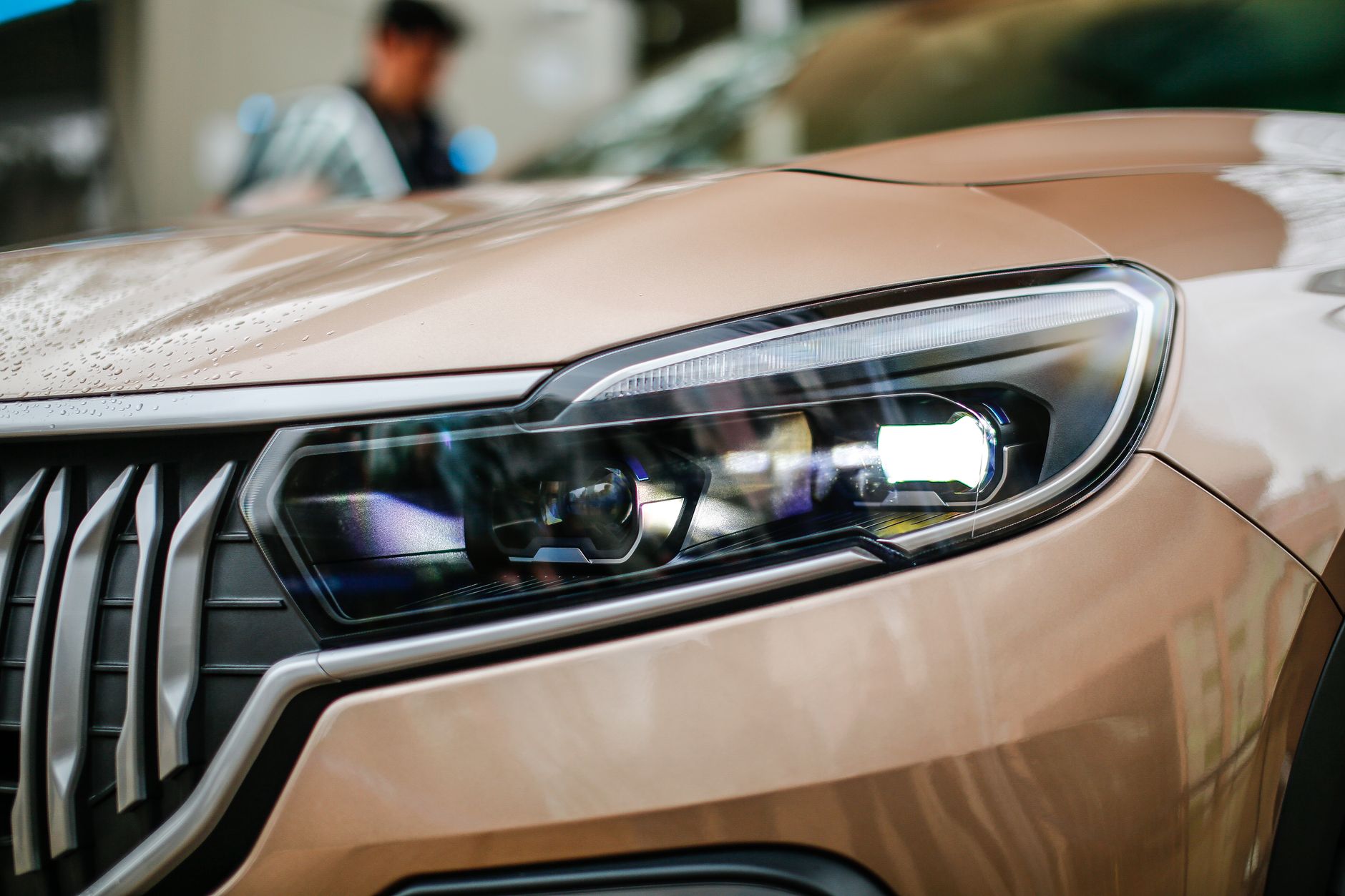 BYD 씨라이언 7의 쿠페형 SUV 외관