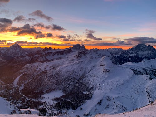 Бесплатное стоковое фото с горы, закат, зима