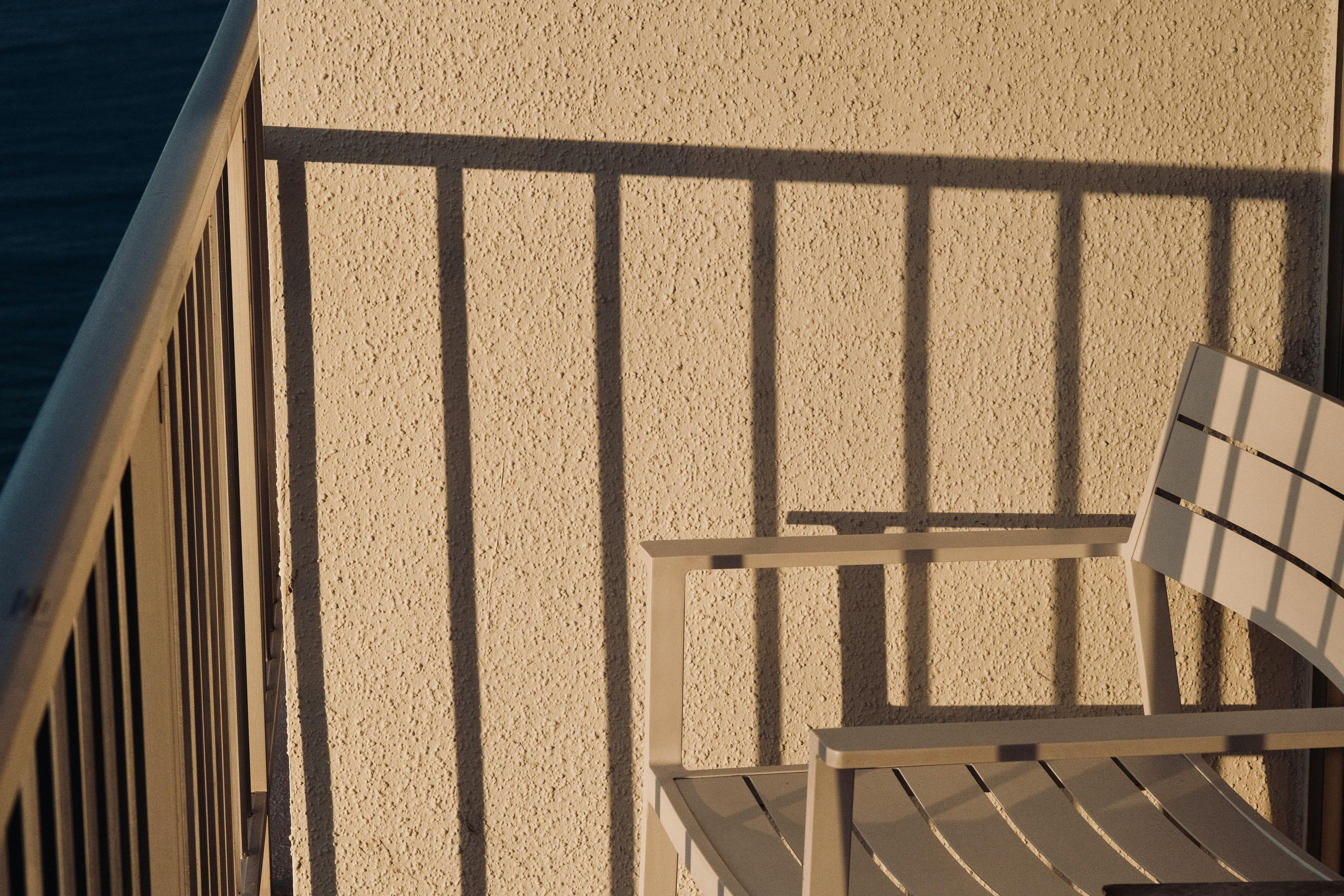 bezplatná Základová fotografie zdarma na téma @ venku, architektura, balkon Základová fotografie