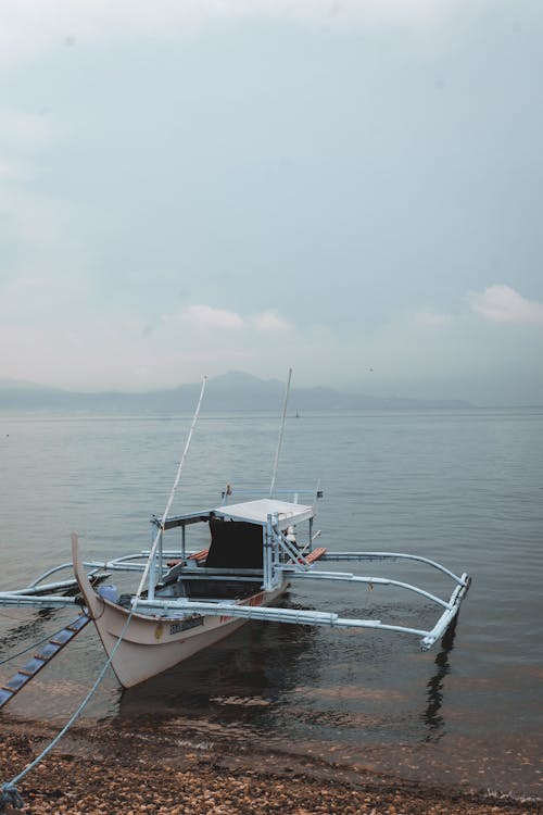 Foto d'estoc gratuïta de amarrat, barca, barca de pesca
