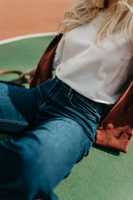 Camiseta blanca y vaqueros oscuros, al final siempre vuelvo a esta combinación
#lookdiario #white #tshirt #jeans