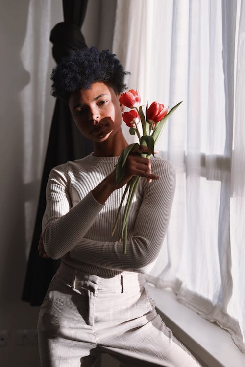 Gratis stockfoto met bloemen, fotomodel, gekleurde vrouw