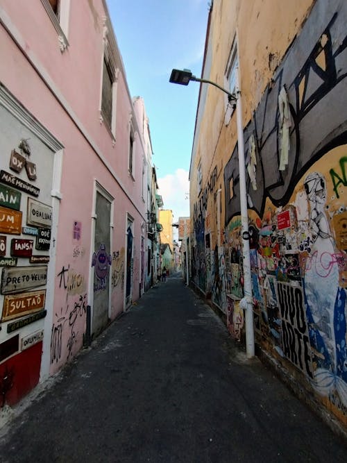 Základová fotografie zdarma na téma graffiti, městský, pouliční lampa