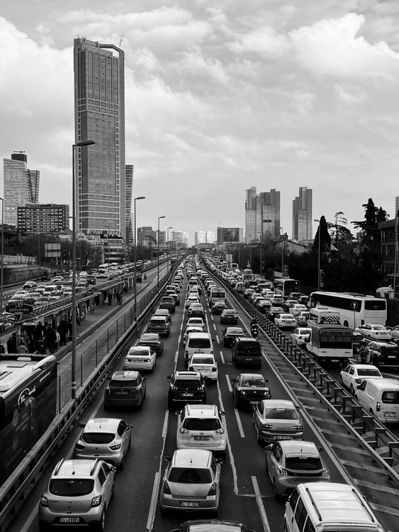City Highway with Cars During the Rush Hour · Free Stock Photo