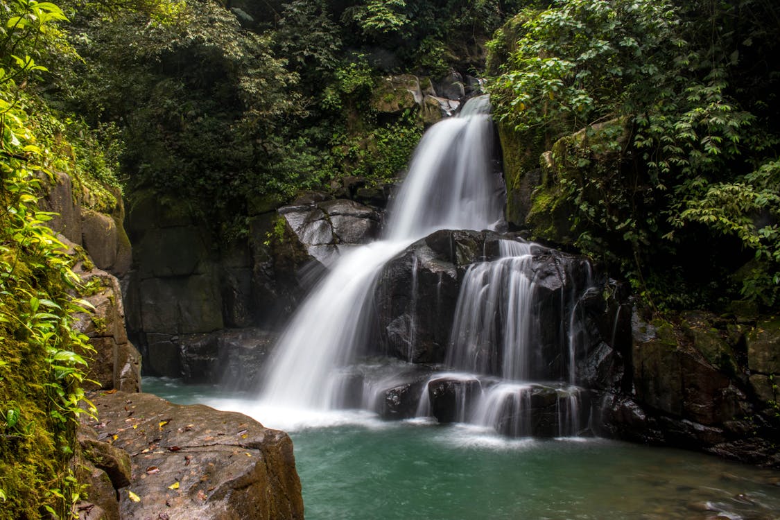 Free Waterfalls Scenery Stock Photo