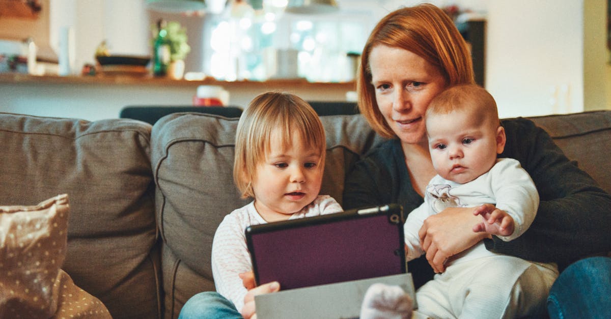 Free stock photo of baby, couch, Facetime