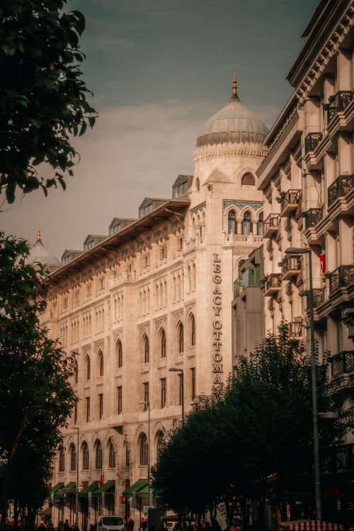 Free A striking view of the historic Legacy Ottoman Hotel in Istanbul's vibrant urban setting. Stock Photo