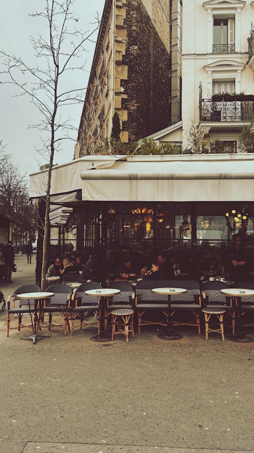 Immagine gratuita di bar, città, edificio