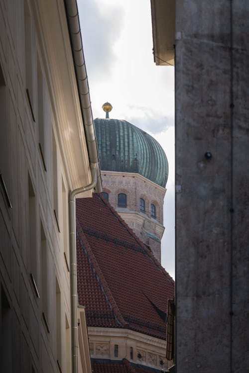 Immagine gratuita di cattedrale, cattolico, città