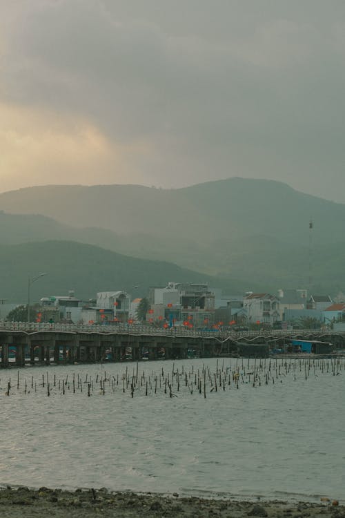 Fotos de stock gratuitas de Asia, astas de bandera, banderas