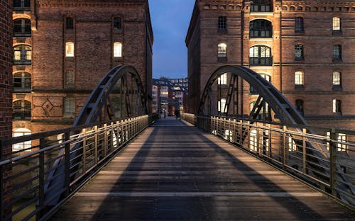 Foto stok gratis diterangi, Hamburg, jembatan