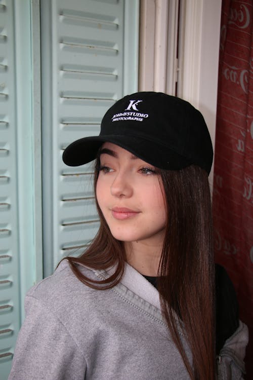 Fotos de stock gratuitas de cara, fotografía de moda, gorra negra