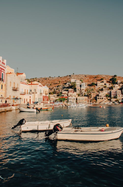 açık hava, binalar, deniz içeren Ücretsiz stok fotoğraf