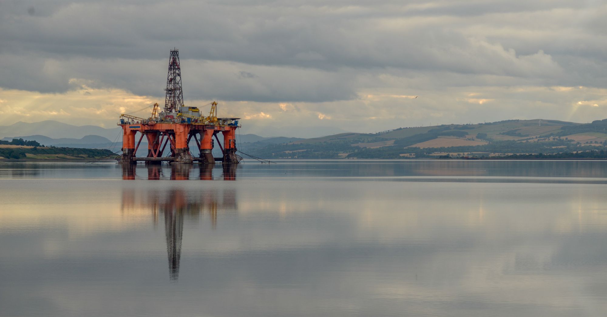 Macquarie Sees Oil Glut Risk as Iran Deal Pressure Mounts Before Midterms