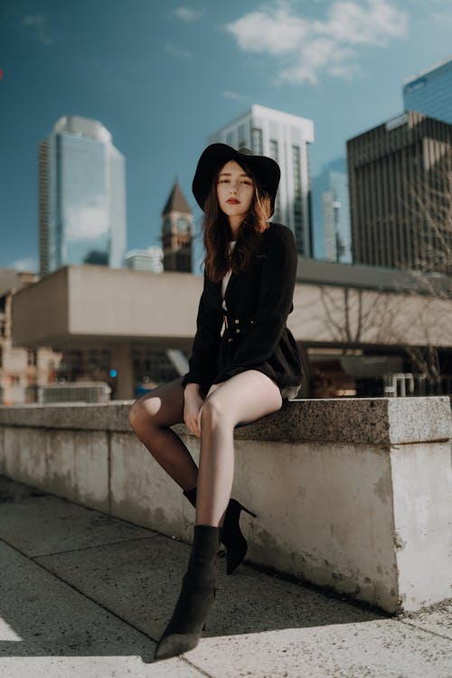 Fotos de stock gratuitas de bonita, chaqueta negra, ciudad