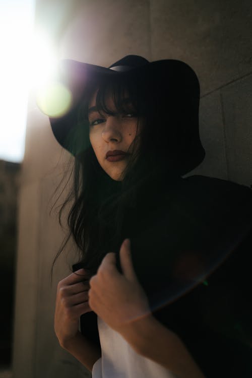Fotos de stock gratuitas de bonita, chaqueta negra, de moda