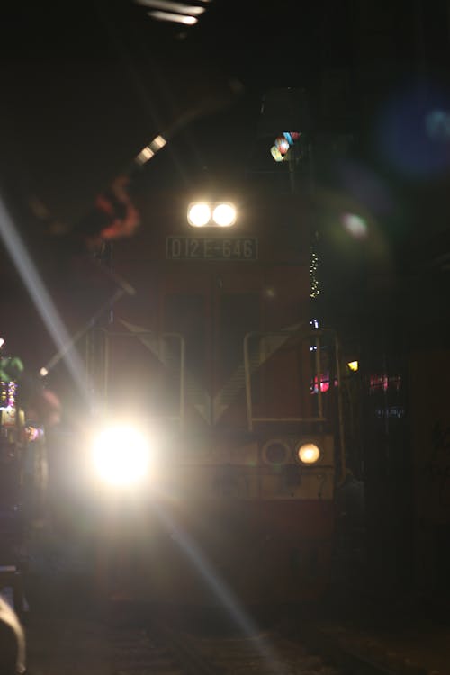 光, 列車, 通りの無料の写真素材