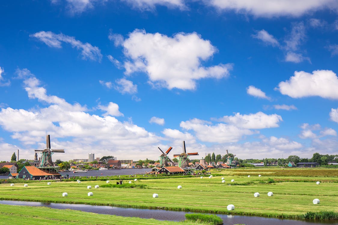 Zaanse Schans and Volendam, Places to visit in Amsterdam in June
