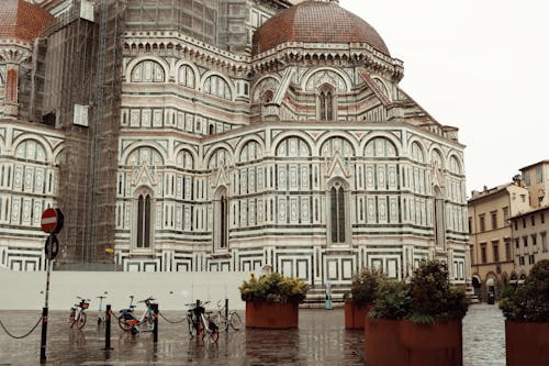 Darmowe zdjęcie z galerii z budynek, deszcz, florencja