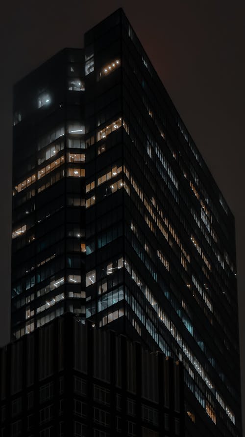 Ingyenes stockfotó alacsony szögű felvétel, éjszaka, épület témában