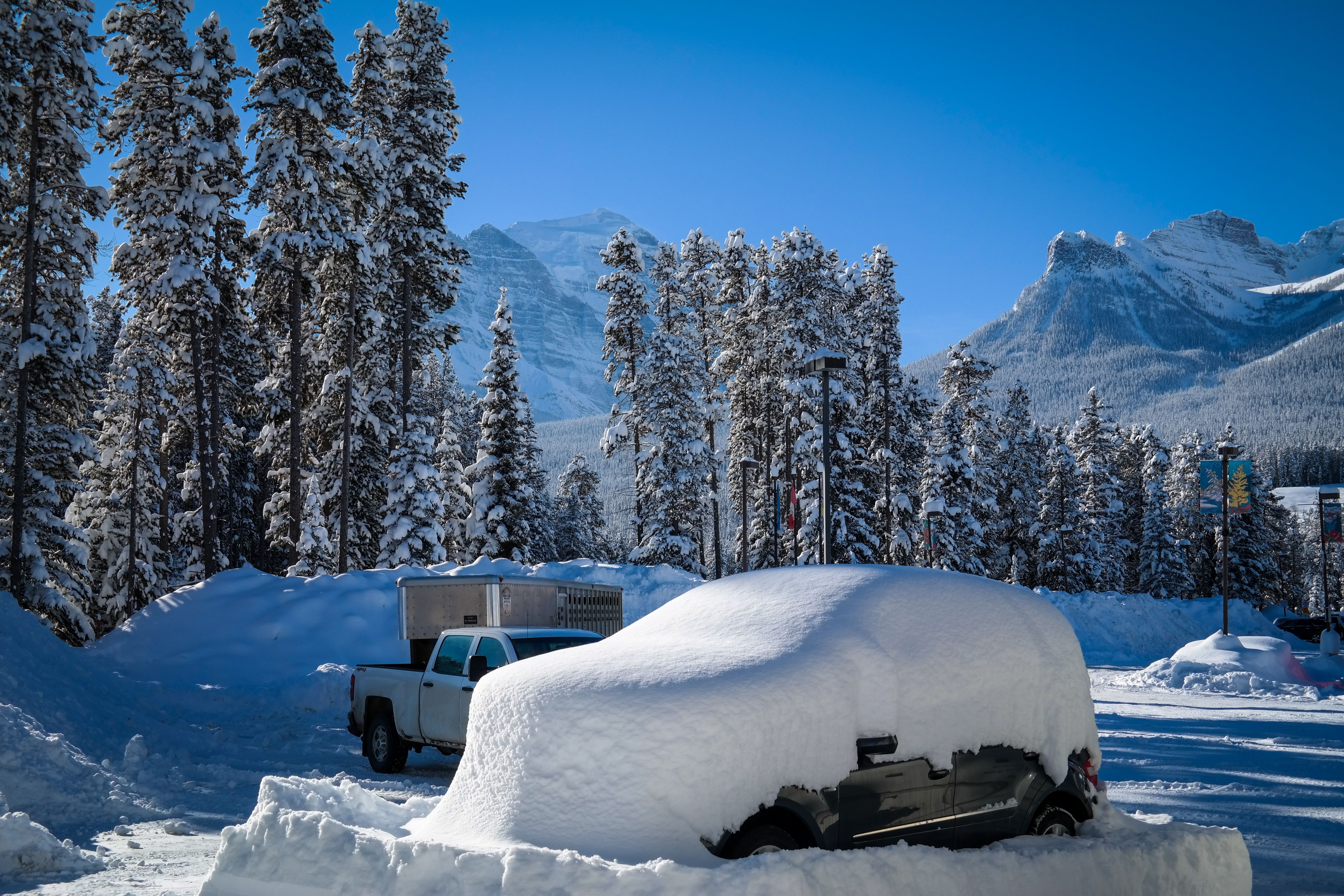 Your Essential Guide: What to Pack for a Canadian Winter Trip