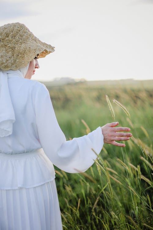 Immagine gratuita di campagna, campo, cappello