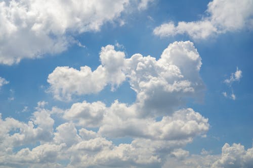 Základová fotografie zdarma na téma bílé mraky, modrá obloha, mraky