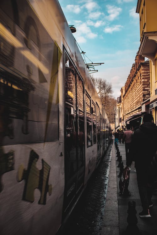 Kostnadsfri bild av gående, kollektivtrafik, människor