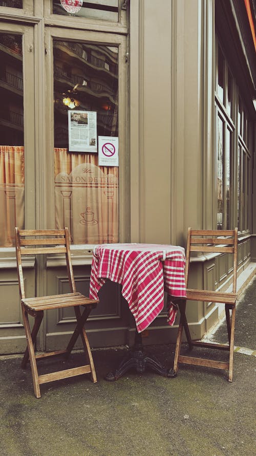 Paris Restaurant