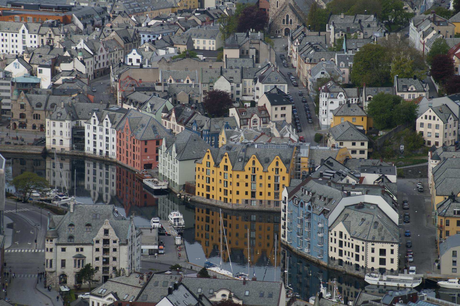 Canal in Alesund