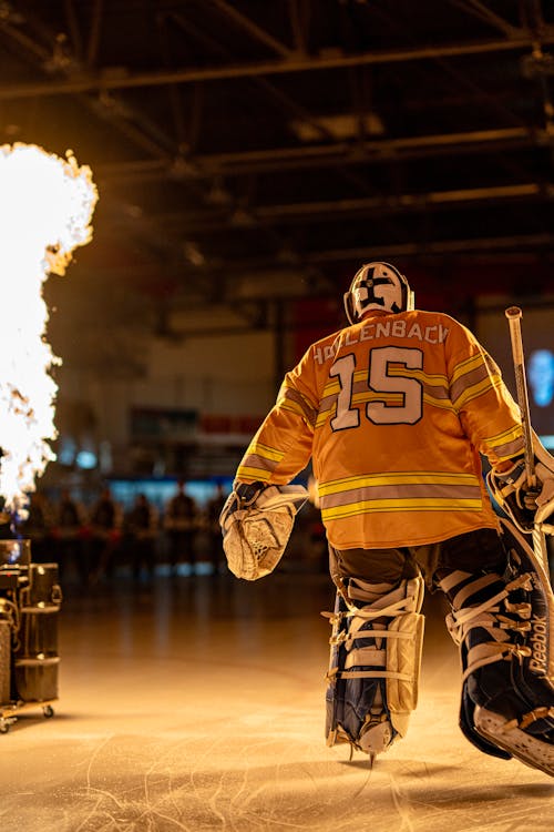 Kostnadsfri bild av brand, flamma, idrottare