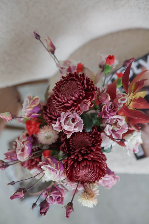 Бесплатное стоковое фото с beautiful bouquet, flowers, белый фон