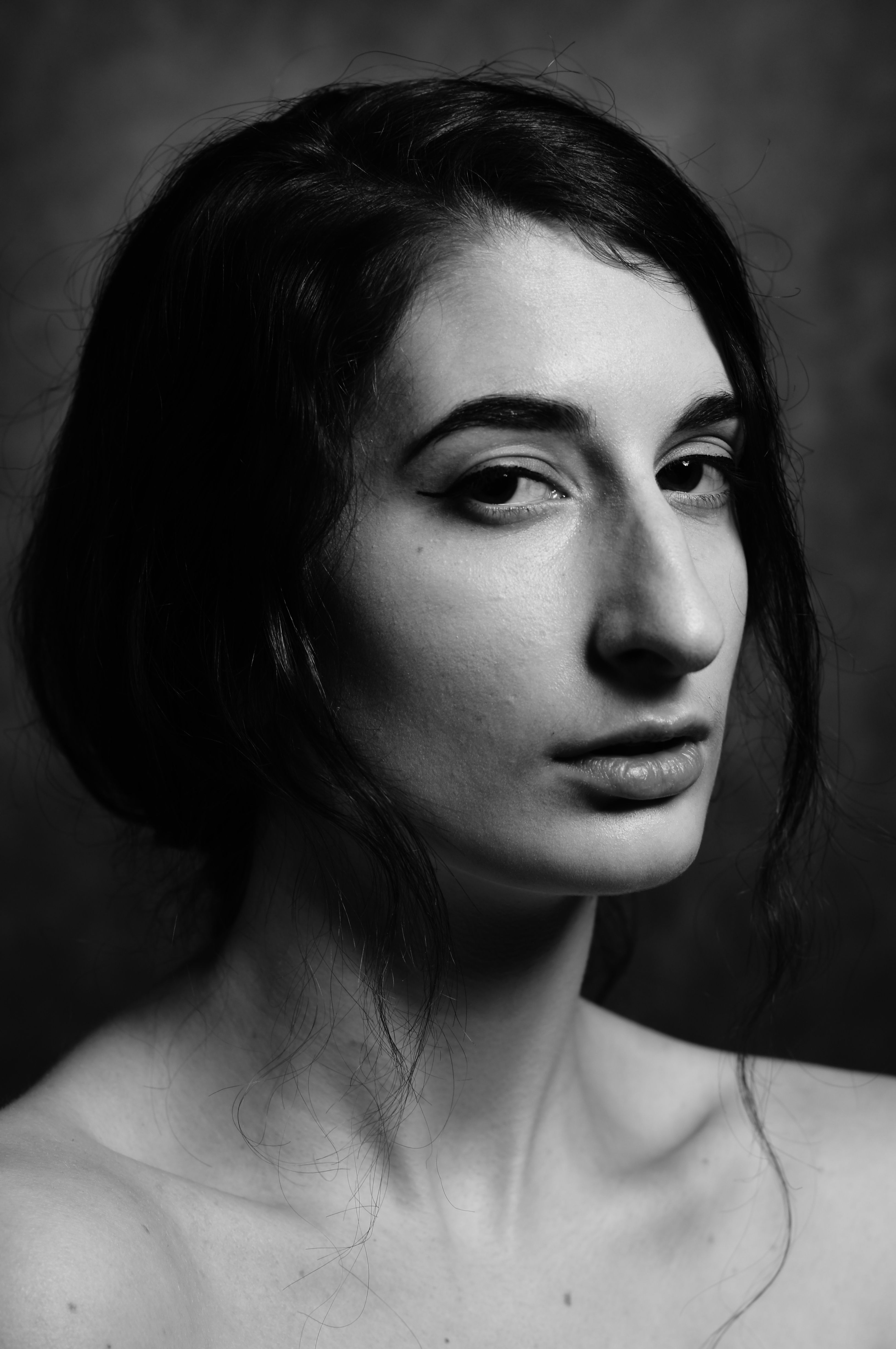 A black and white photo of a woman · Free Stock Photo