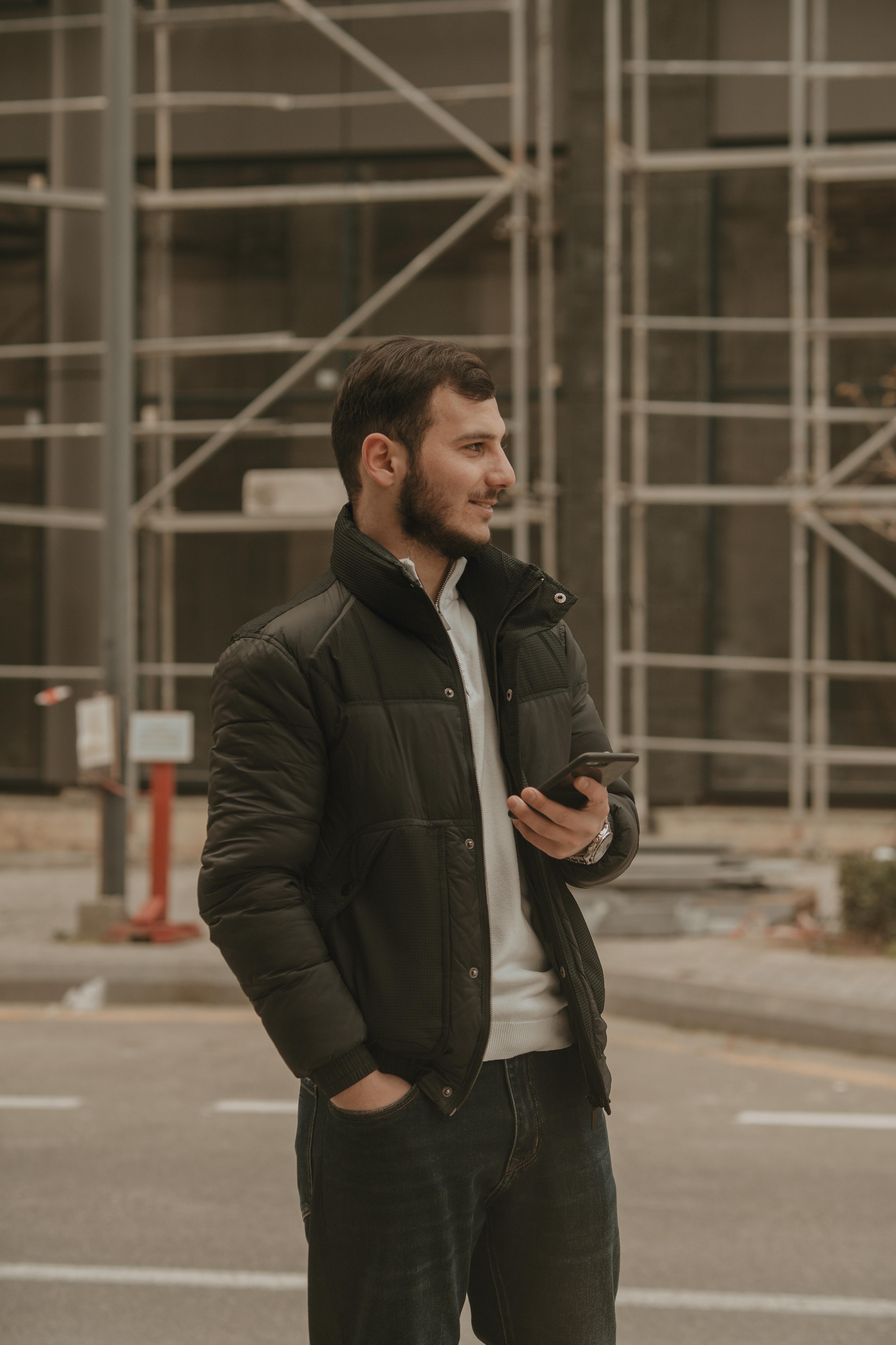 Miễn phí Ảnh lưu trữ miễn phí về ánh sáng ban ngày, Áo khoác, áo khoác màu đen Ảnh lưu trữ