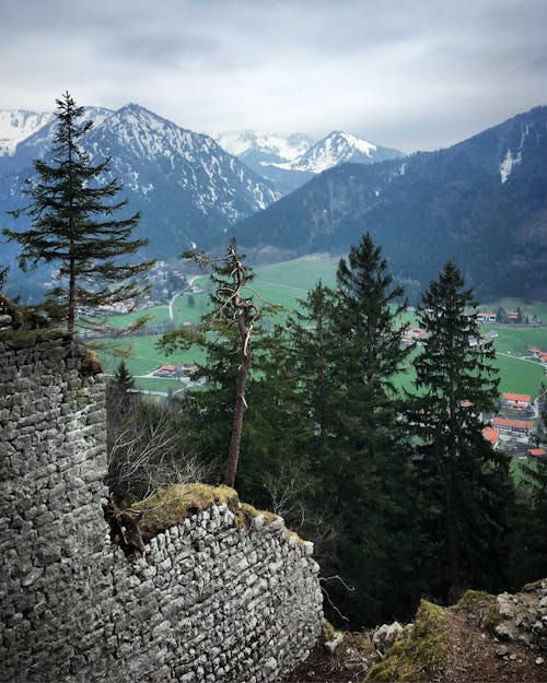 Fotobanka s bezplatnými fotkami na tému dedín, dedina, hory